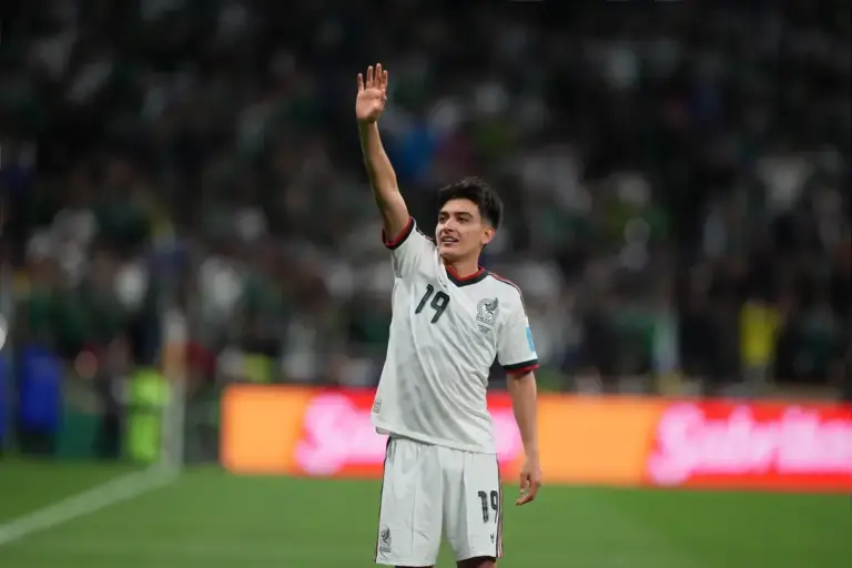 Manchester United Face Real Madrid Problem In Gilberto Mora Race