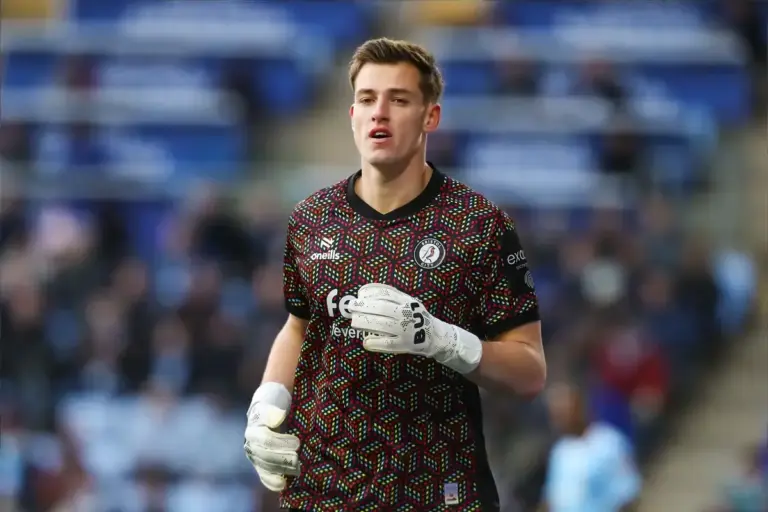 Radek Vitek Interest Gives Manchester United A Fresh Goalkeeper Decision