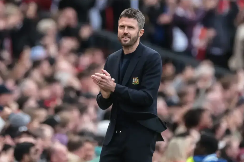 Man Utd must use £200m transfer war chest to sign £170m Newcastle duo