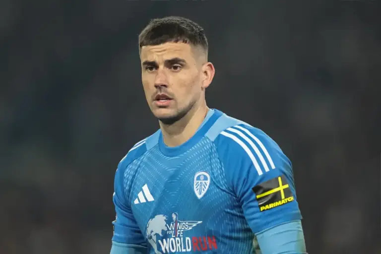 Goalkeeper Karl Darlow Heads to Old Trafford to Join Man Utd