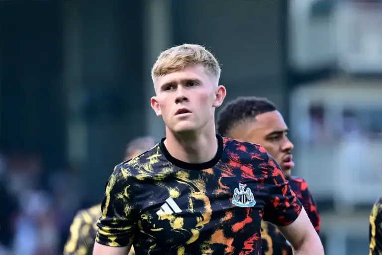 Man Utd make left-back priority as new transfer profile emerges