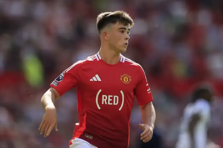 Man Utd’s £6m Harry Amass gamble just got far riskier
