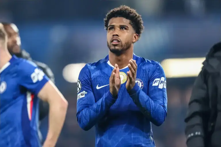 Manchester United Add Chelsea Midfielder Andrey Santos To Shortlist