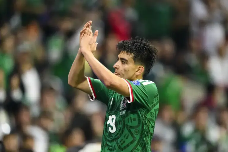 Manchester United Pull Out Of Gilberto Mora Transfer Race After World Cup Interest