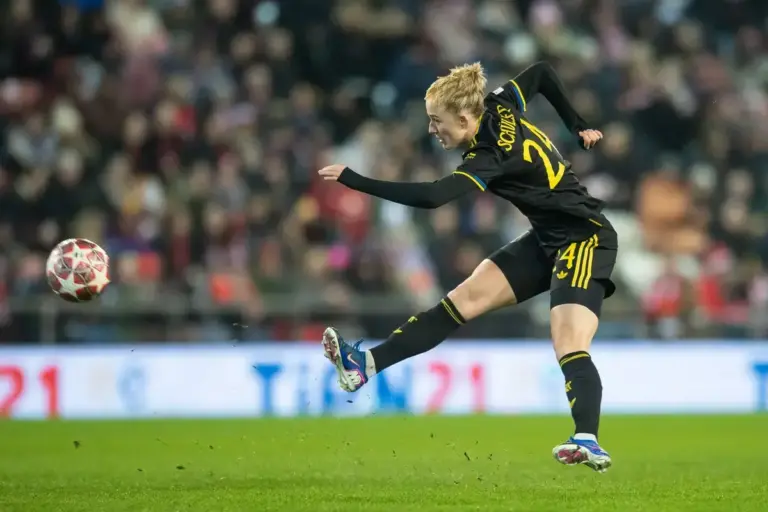 Lea Schuller World Cup Form Sets Elite Standard For Manchester United