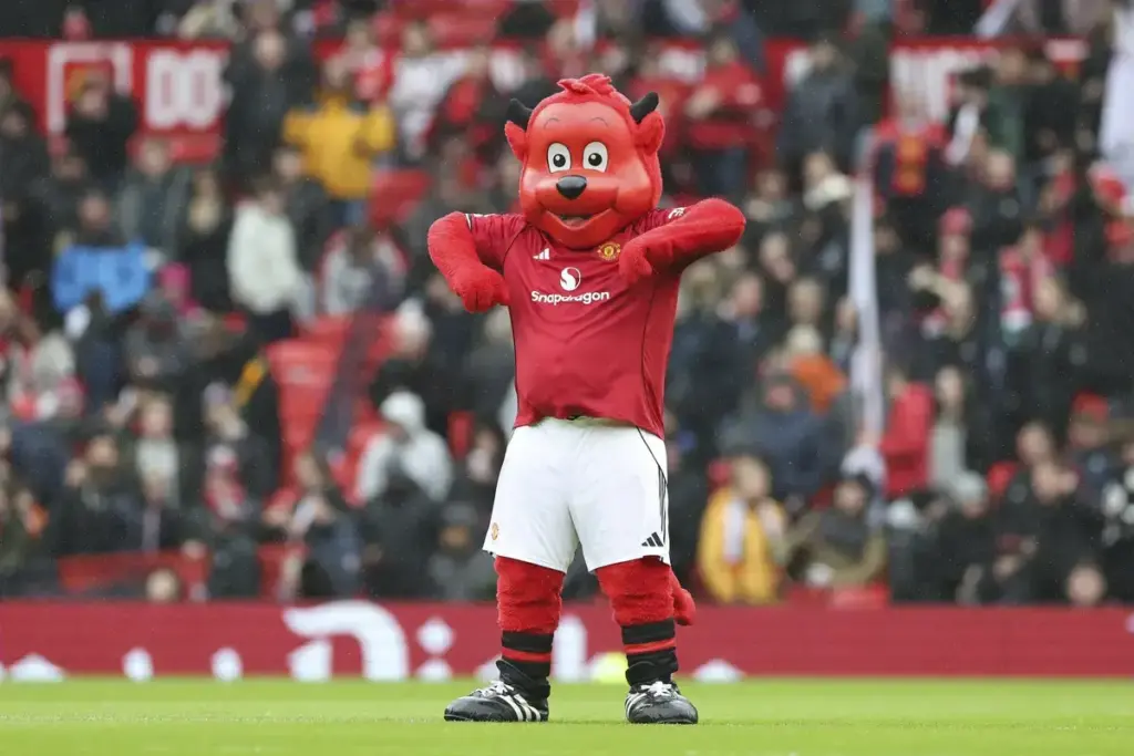 Manchester United officially confirm six pre-season fixtures