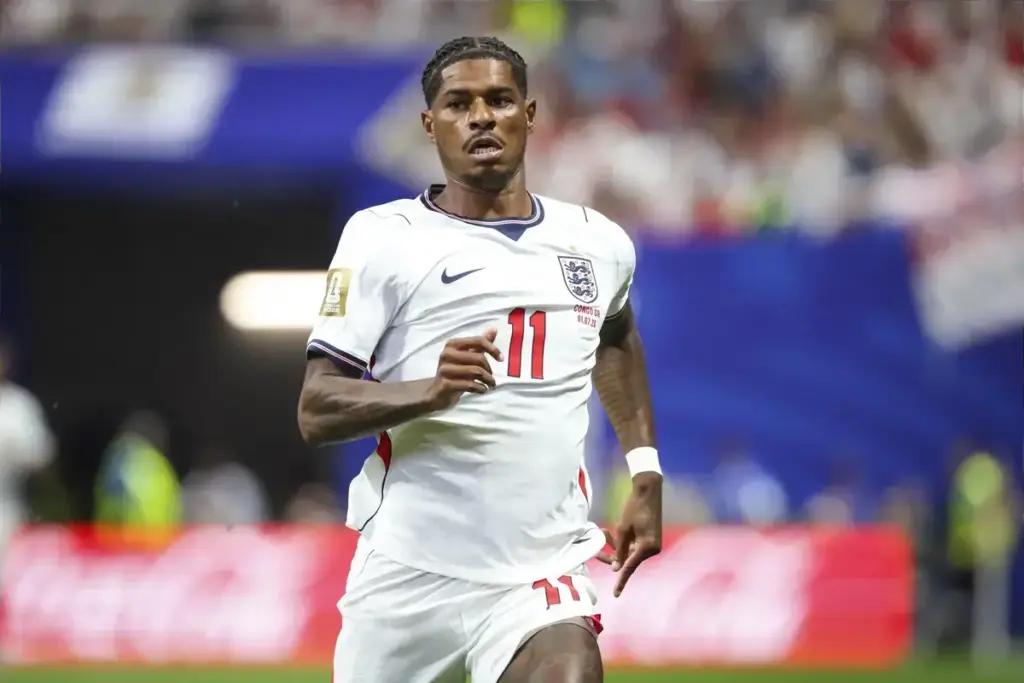 Manchester United badge amid Fenerbahce transfer interest