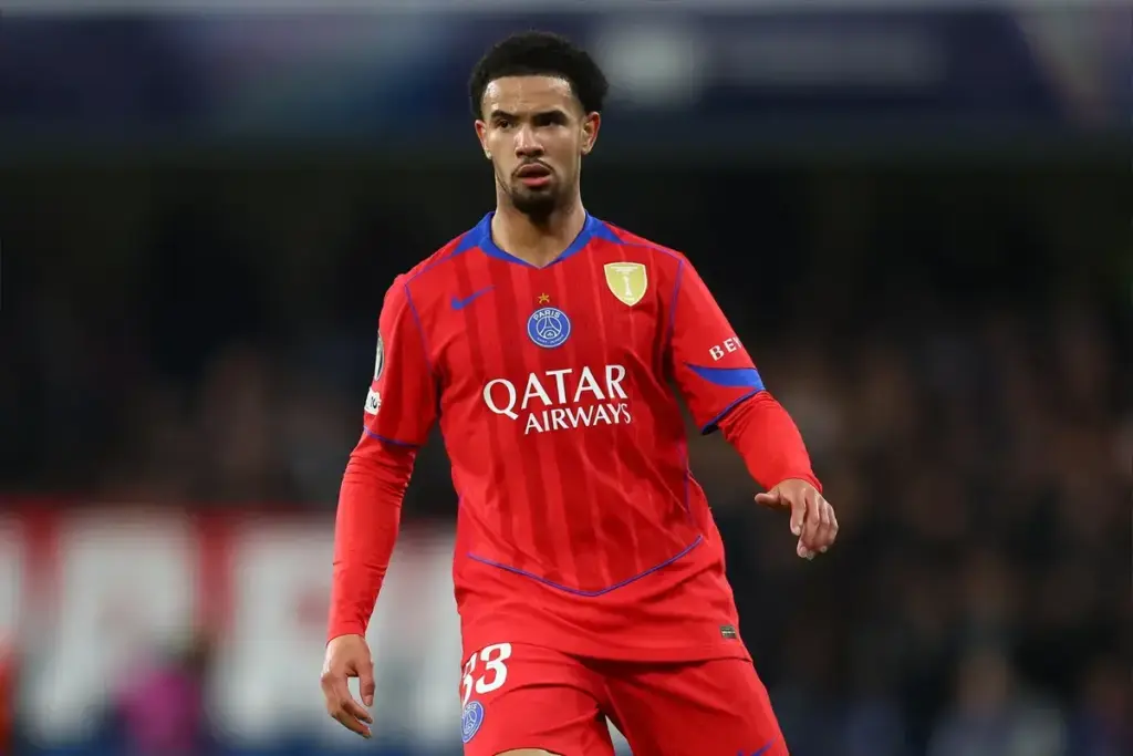 The PSG midfielder Manchester United are preparing a move to sign