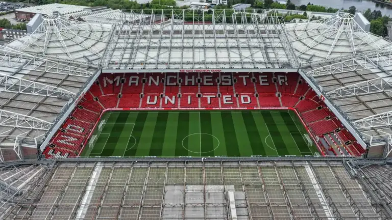 Manchester United players training as Amazon films All or Nothing series