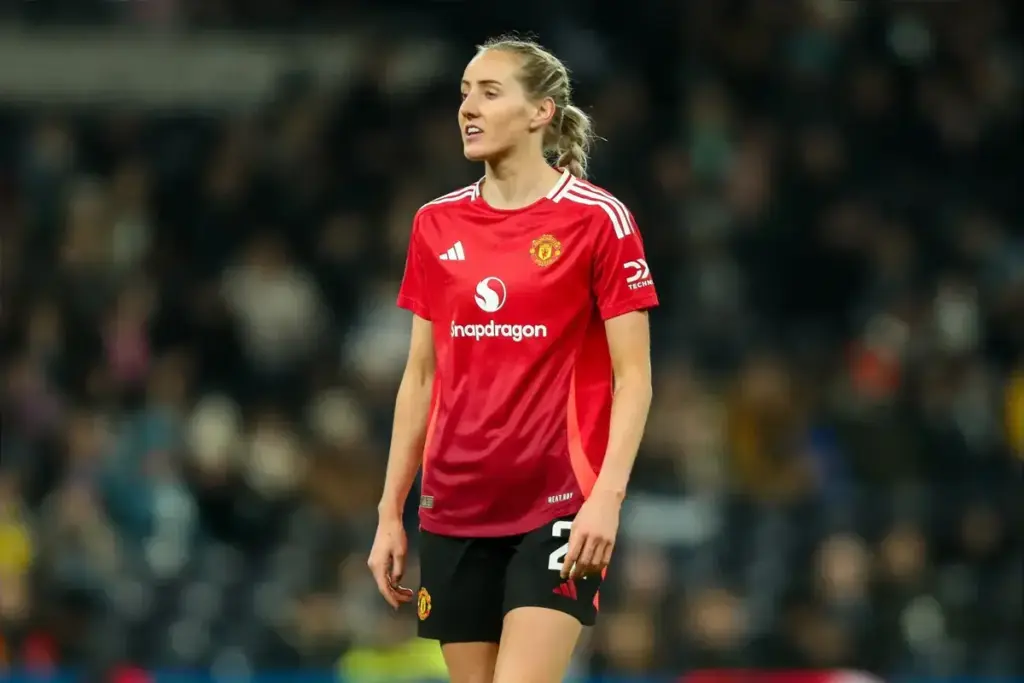Millie Turner in action for Manchester United Women