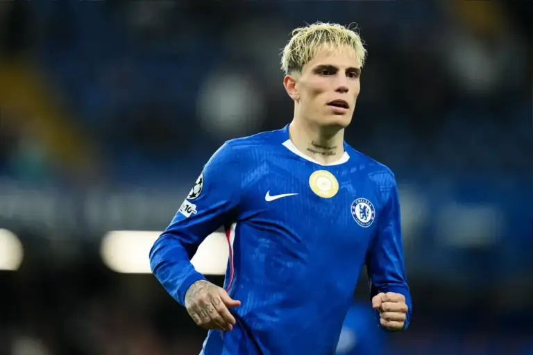 Manchester United Set For Financial Boost From Alejandro Garnacho Sale