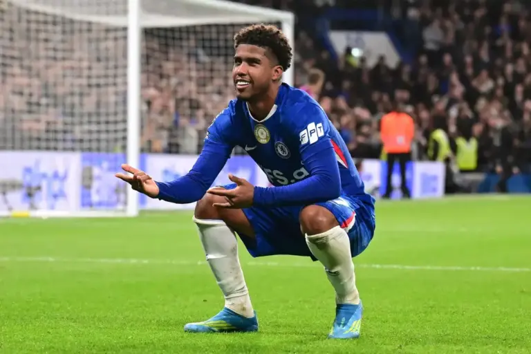 Andrey Santos’ £50m Arrival Gives Manchester United Midfield Answer