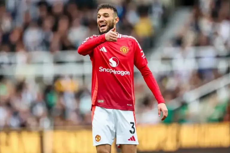 Noussair Mazraoui names three Man Utd youngsters who have impressed him