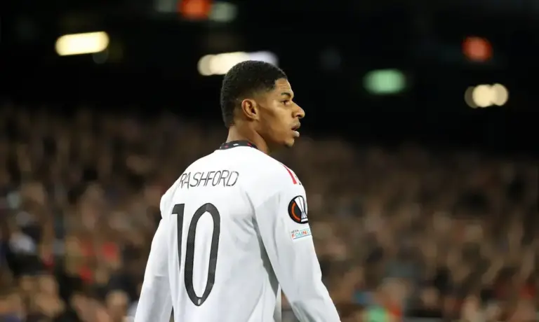 Former midfielder sends Marcus Rashford brutal Man Utd warning