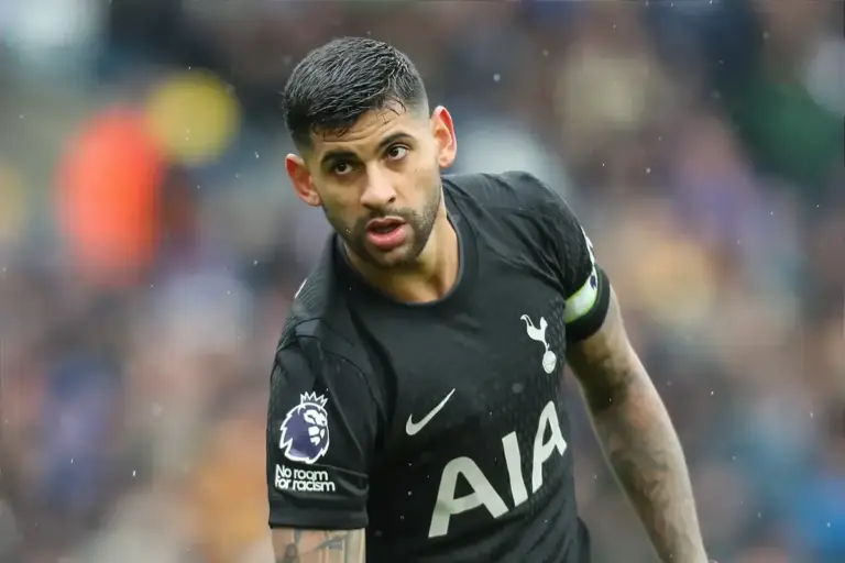 Paul Scholes urges Man Utd to hijack £40m Cristian Romero move