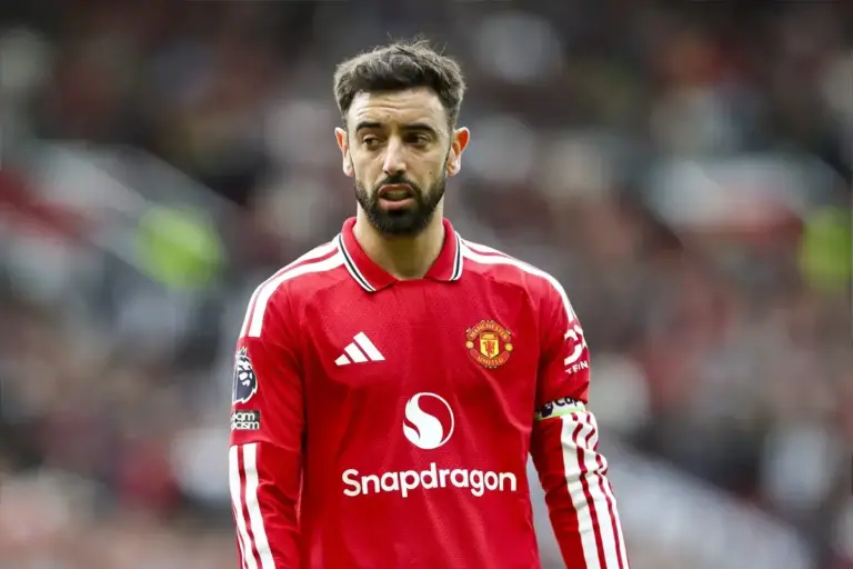Michael Carrick handed four-player Man Utd boost before PSG clash