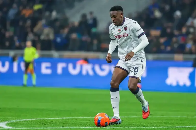 Man Utd left with major Jhon Lucumi decision after €25m transfer twist