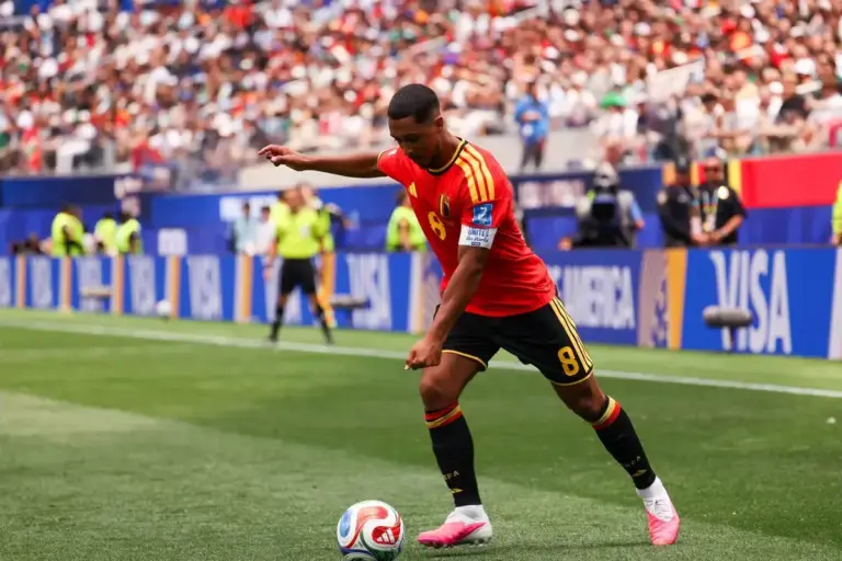 Youri Tielemans forced to apologize for Aston Villa comments