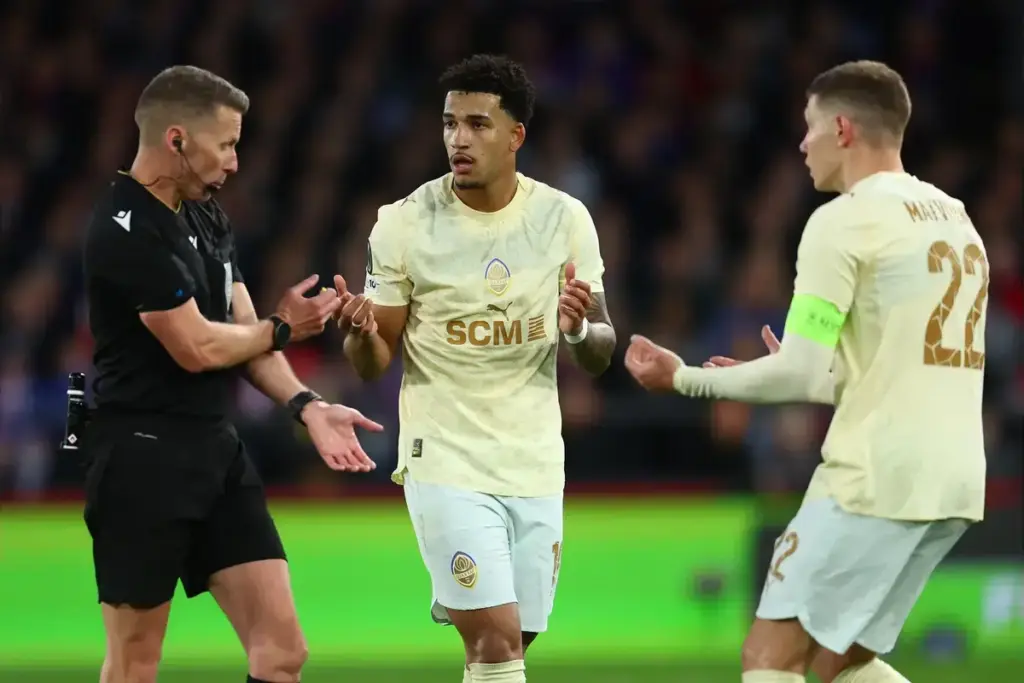 Shakhtar Donetsk striker Kaua Elias, watched by Manchester United scouts after his hat-trick