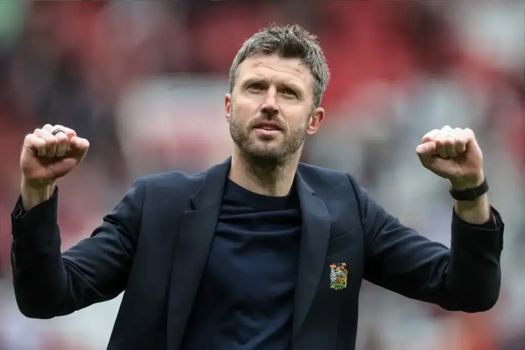 Michael Carrick on the touchline as Manchester United manager before facing PSG