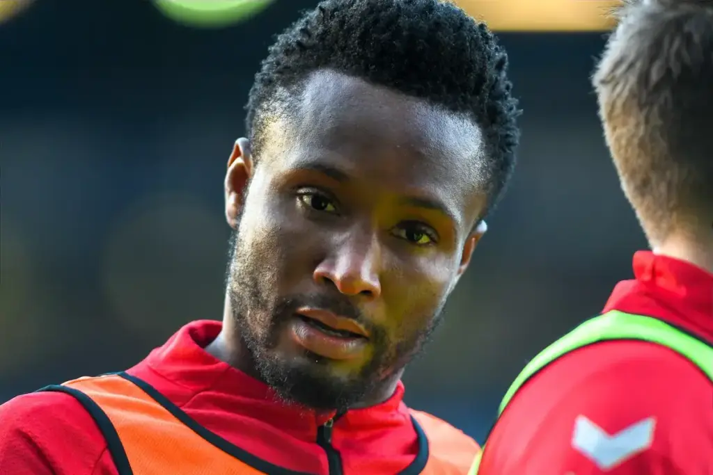 Youri Tielemans in Manchester United training kit after his £35m signing