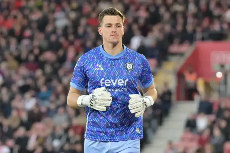 Manchester United agree £14m Radek Vitek sale with huge 35% clause