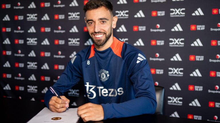 Manchester United set Bruno Fernandes sale price
