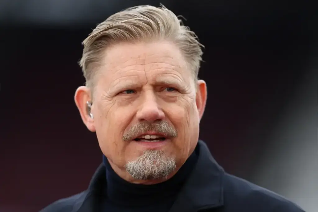 Peter Schmeichel singles out two Manchester United players after Hull defeat