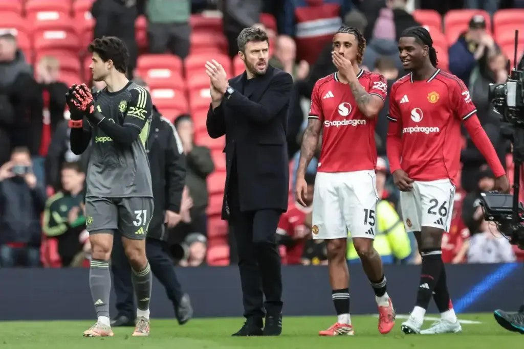 Michael Carrick Reaction: Frustrated by set-pieces conceded in embarrassing Hull defeat