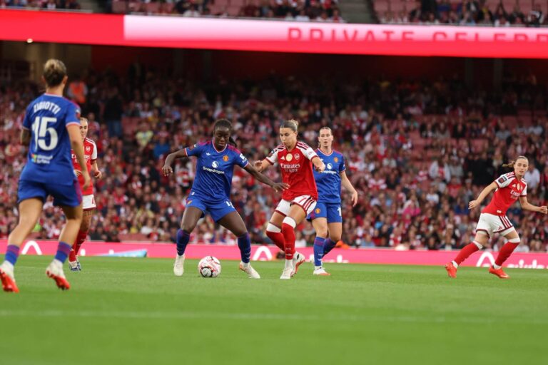 Man Utd Women denied famous Arsenal win by 94th-minute equaliser