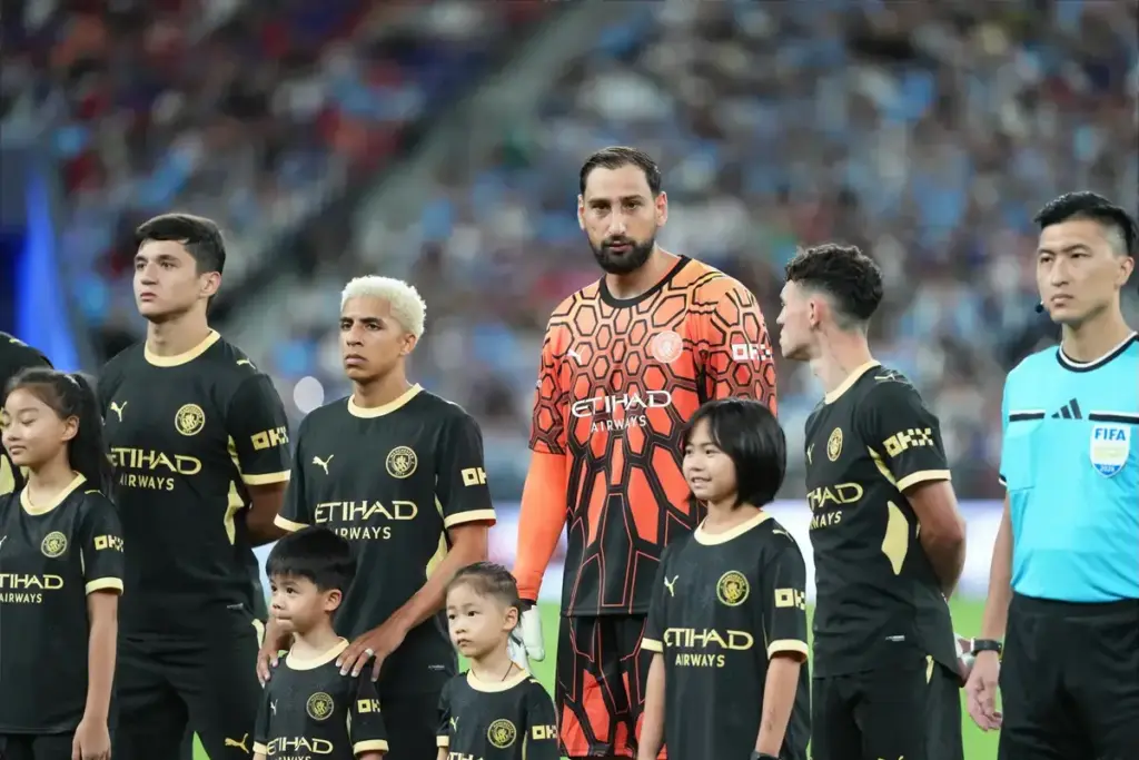 Two Manchester City stars Man Utd must sign after City verdict