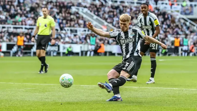 Lewis Hall Speaks Out on Manchester United Interest