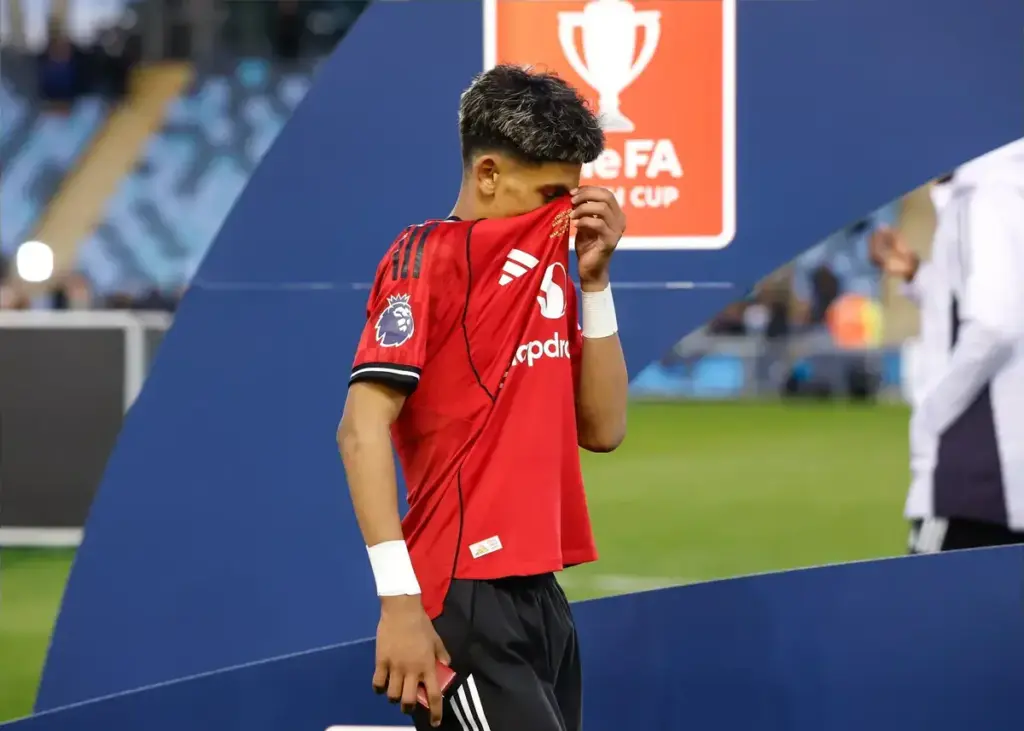 JJ Gabriel reported exit request prompts Ryan Giggs advice
