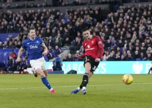 Everton vs Manchester United: Key stats, team news and predicted line-ups