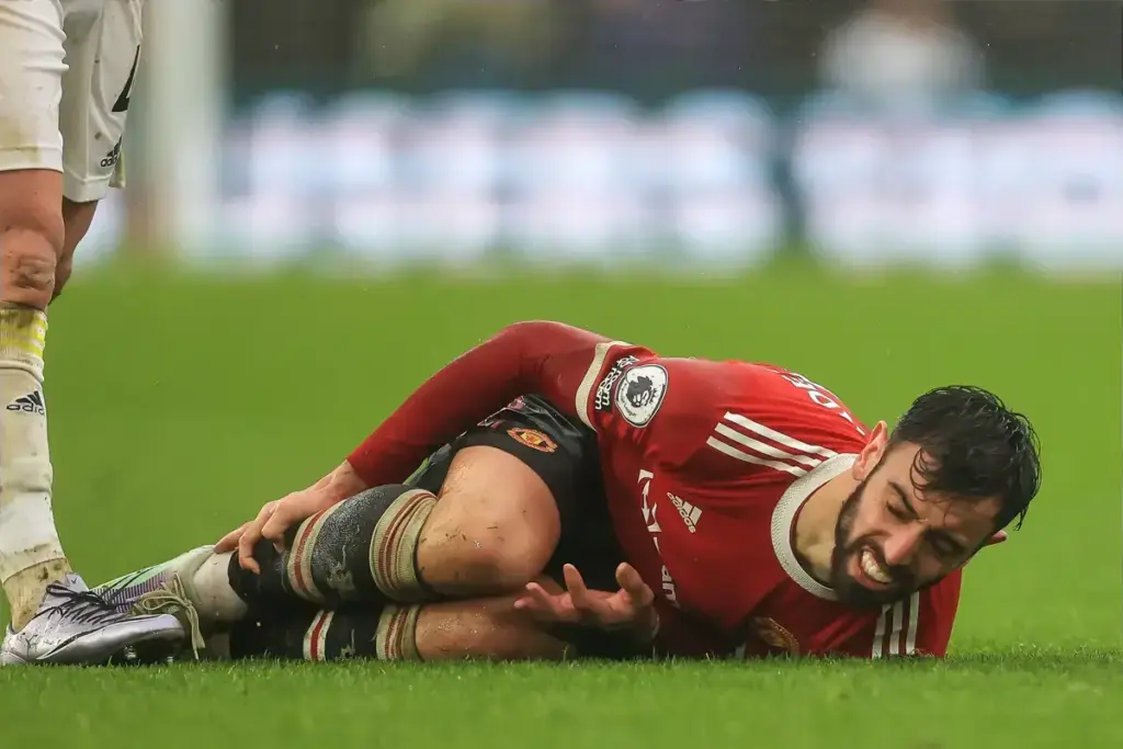‘Bruno Fernandes is a cheat, ‘ pundit tears into Man Utd captain