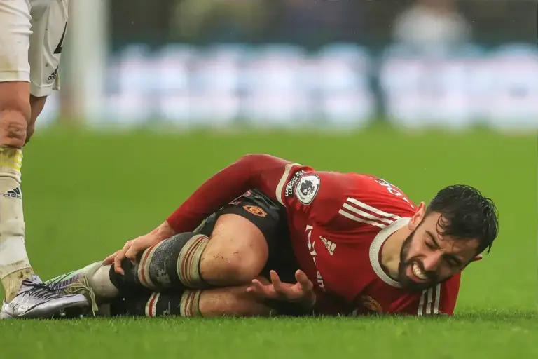 ‘Bruno Fernandes is a cheat, ‘ pundit tears into Man Utd captain
