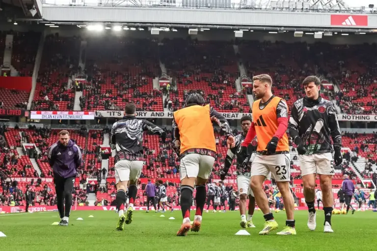 Manchester United team news ahead of Fulham clash