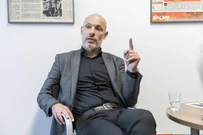 Man Utd: Howard Webb Admits VAR Tunnel Vision Led to Goal Error