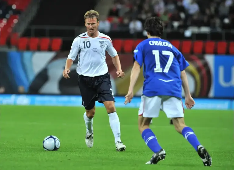 Teddy Sheringham wants more opportunities for forward at Man Utd