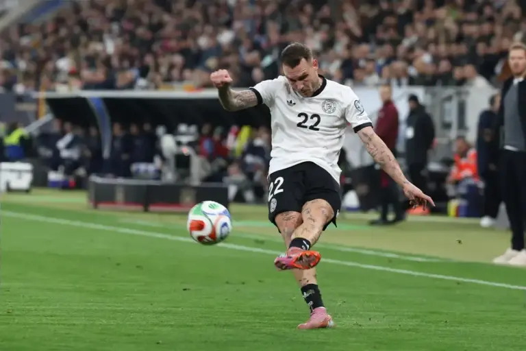 Manchester United get green light for Germany international in January move