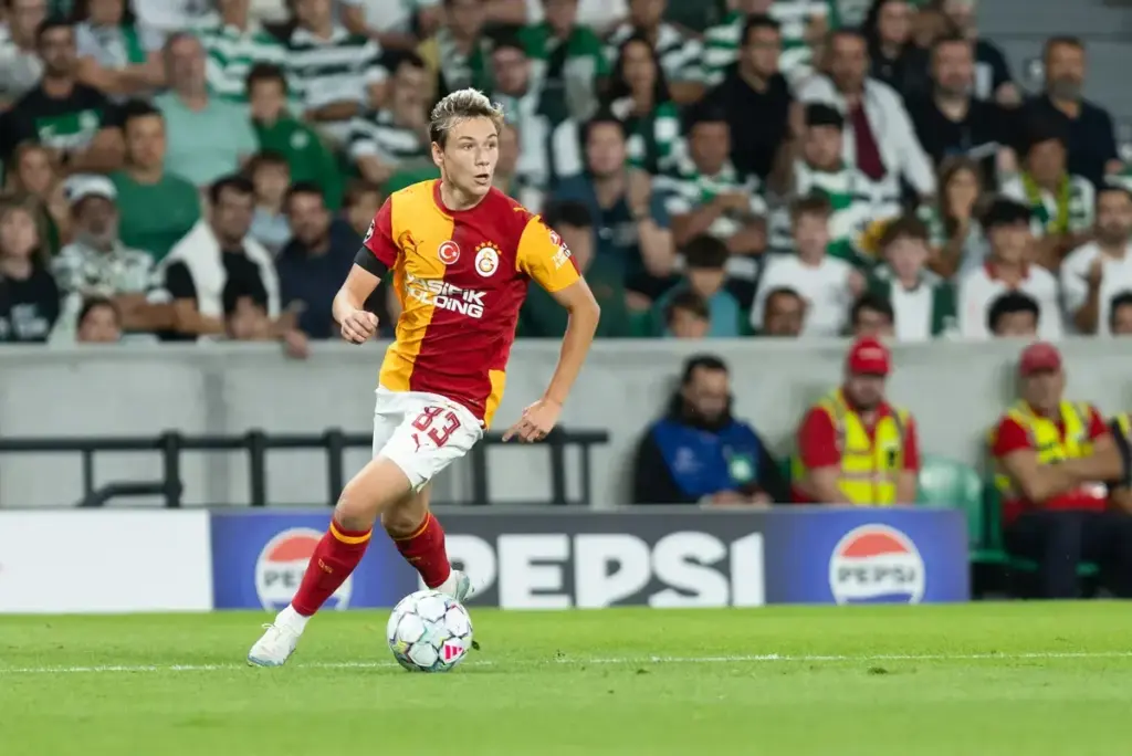 Manchester United continue tracking Galatasaray talent after failed summer move