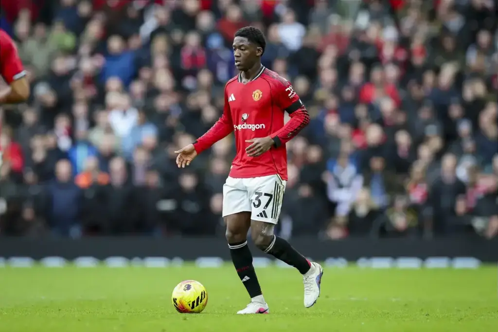 Is Mainoo-Tielemans the right midfield option for Man Utd?