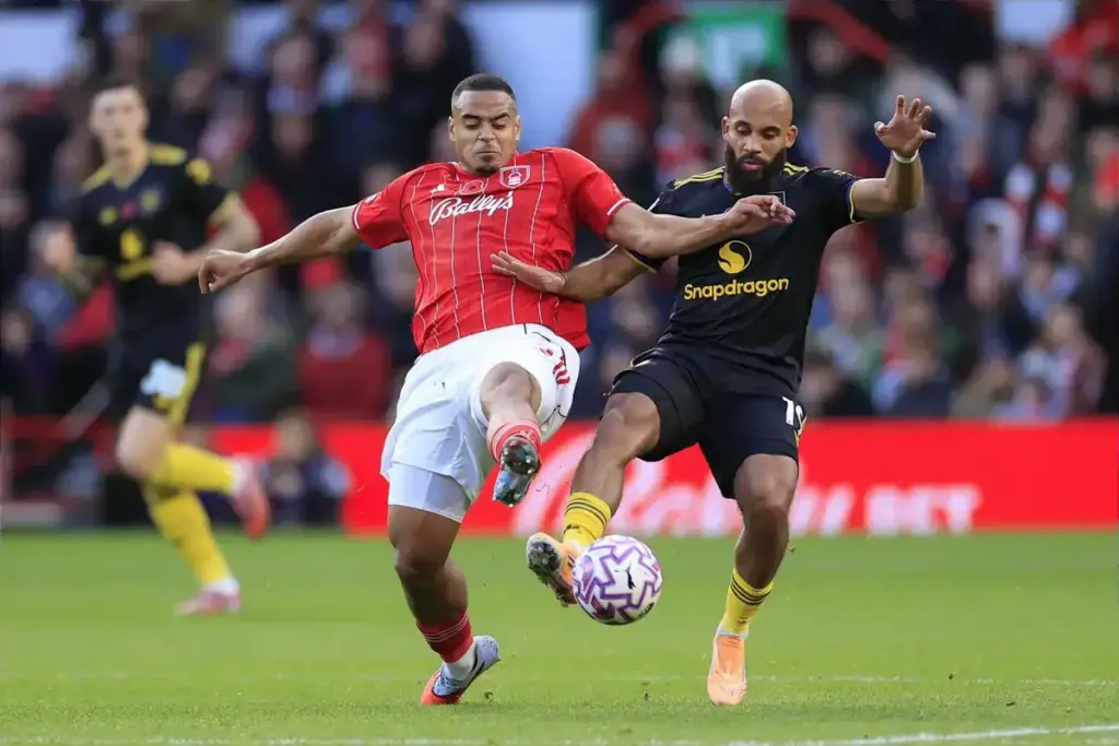 Manchester United warned defender will cost huge fee if they renew interest
